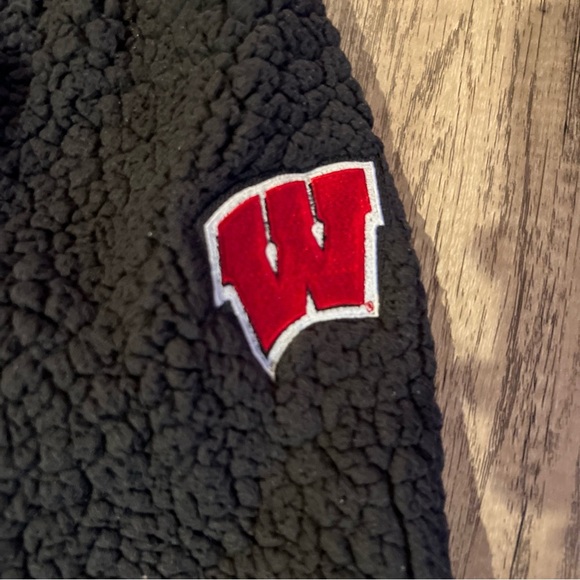 Wisconsin Badgers Quarter zip sweater Grey Womens Small - Picture 2 of 6